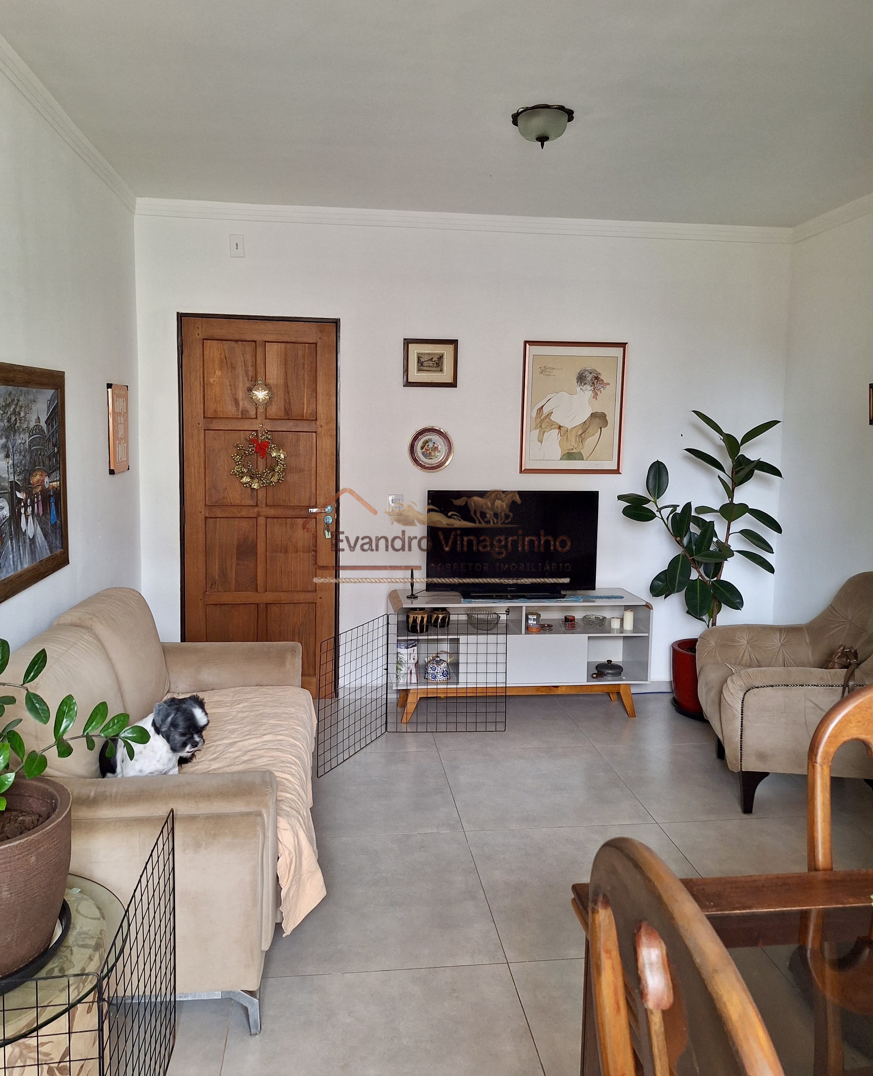 APARTAMENTO - 2º ANDAR