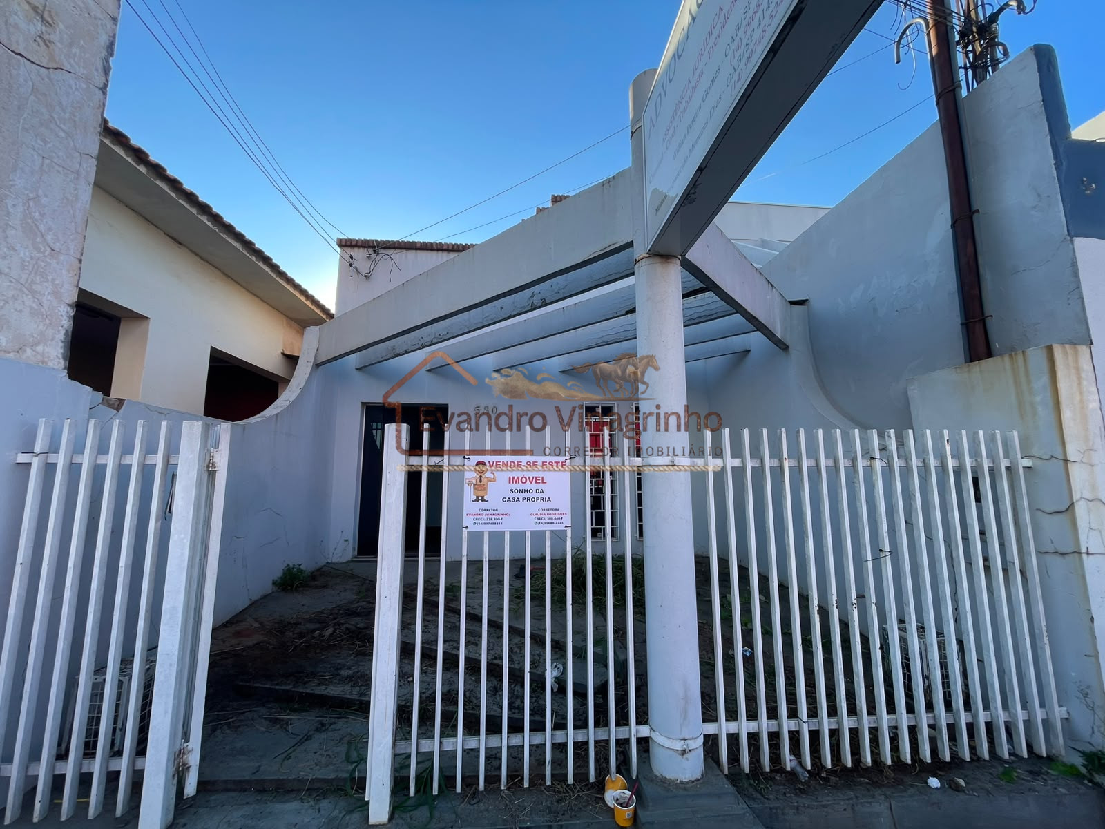 PRÉDIO COMERCIAL